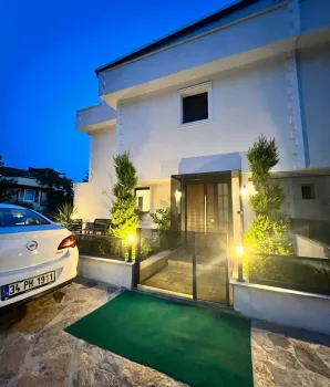 Gurpinar Beylikduzu 五卧室家庭住宅出售